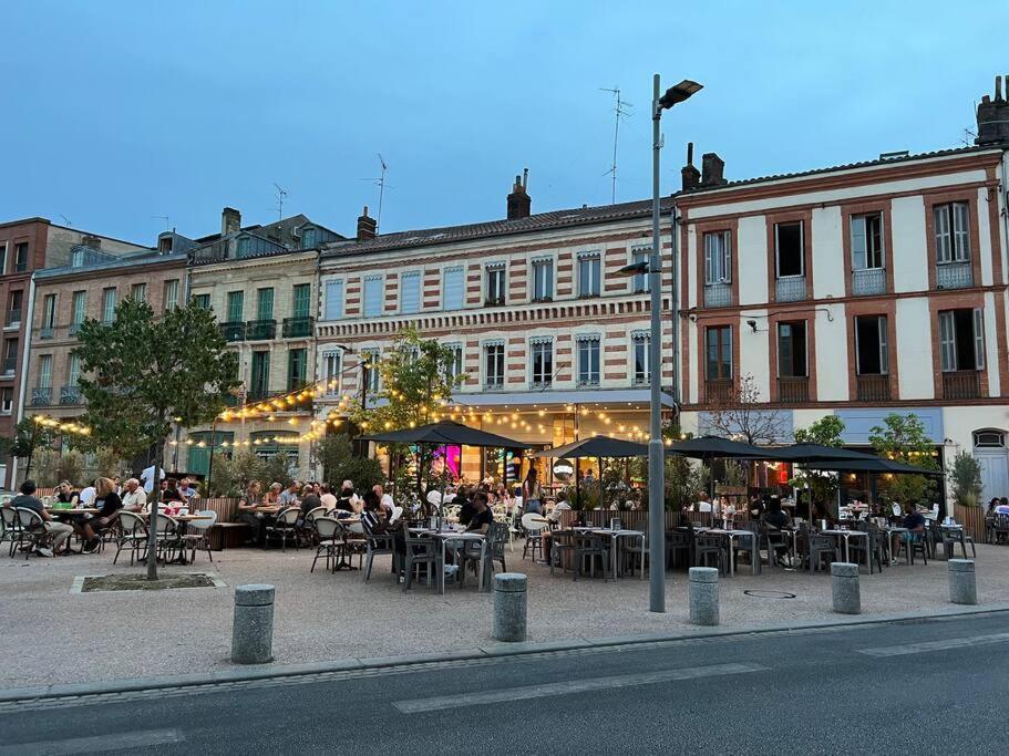 Toulouse : Studio Equipe Au Coeur De St-Cyprien Pokój zdjęcie
